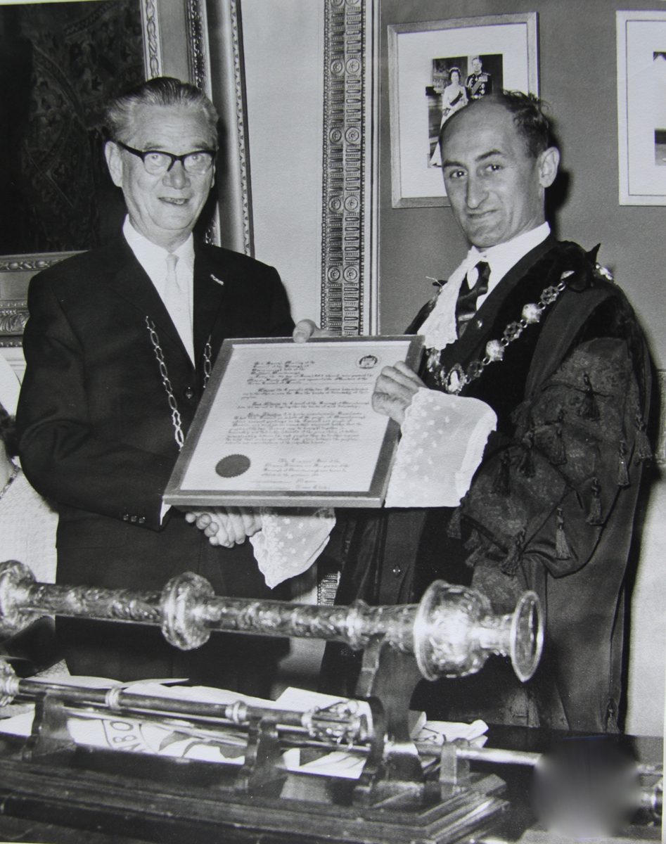 Mayor of Queenborough, William Flanagan receiving control of Queenborough.
